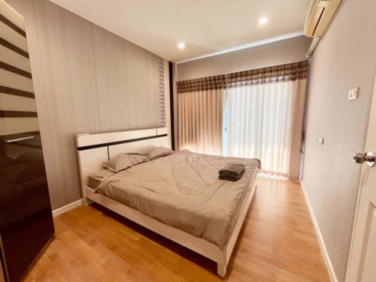 Townhouse in Rama 9 